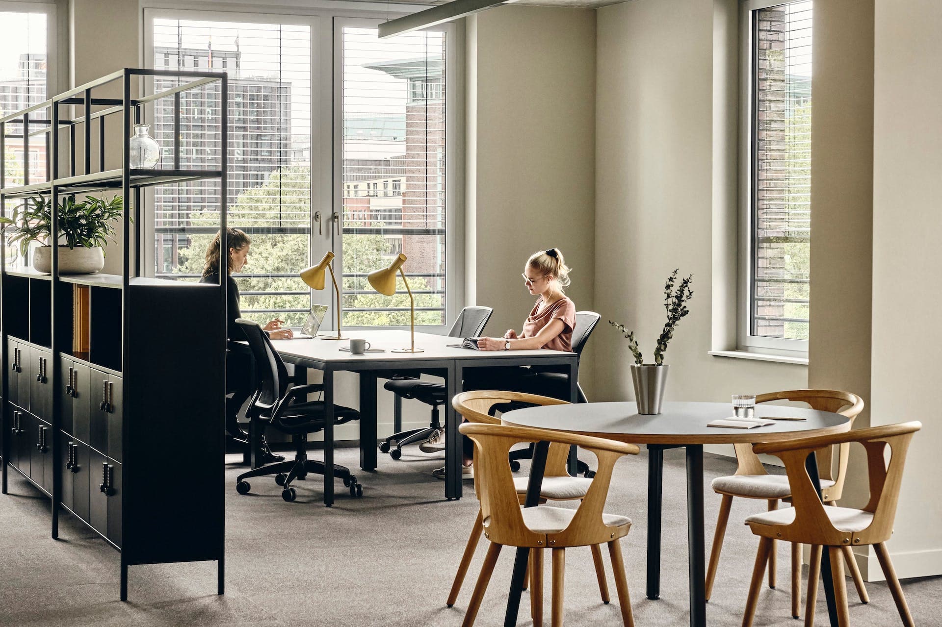 How Much Does a Coworking Space Cost in Hamburg in 2025?