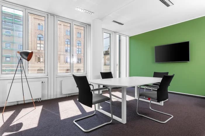 Regus Munich Maximilianstrasse 35a interior photo 1