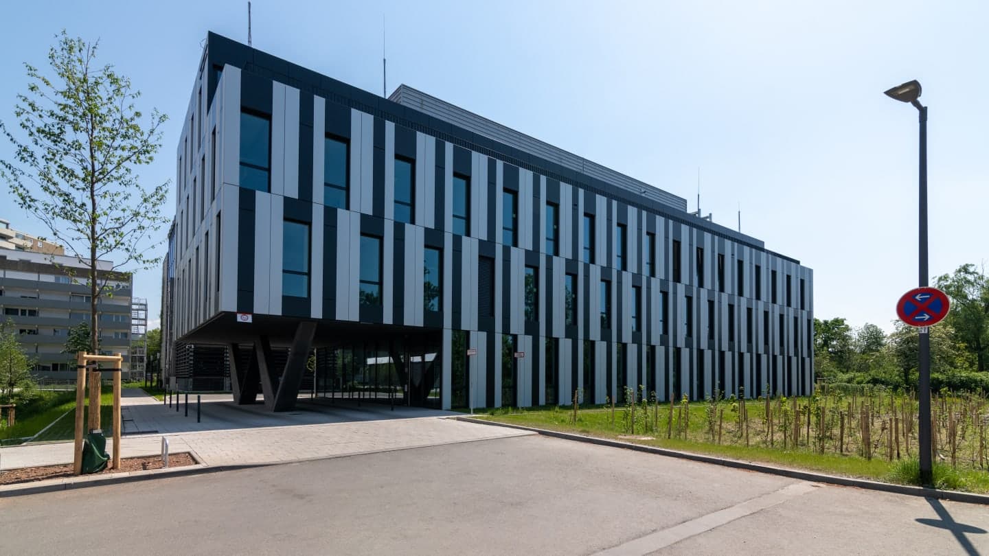 Regus Offenbach Kaiserlei interior photo 1