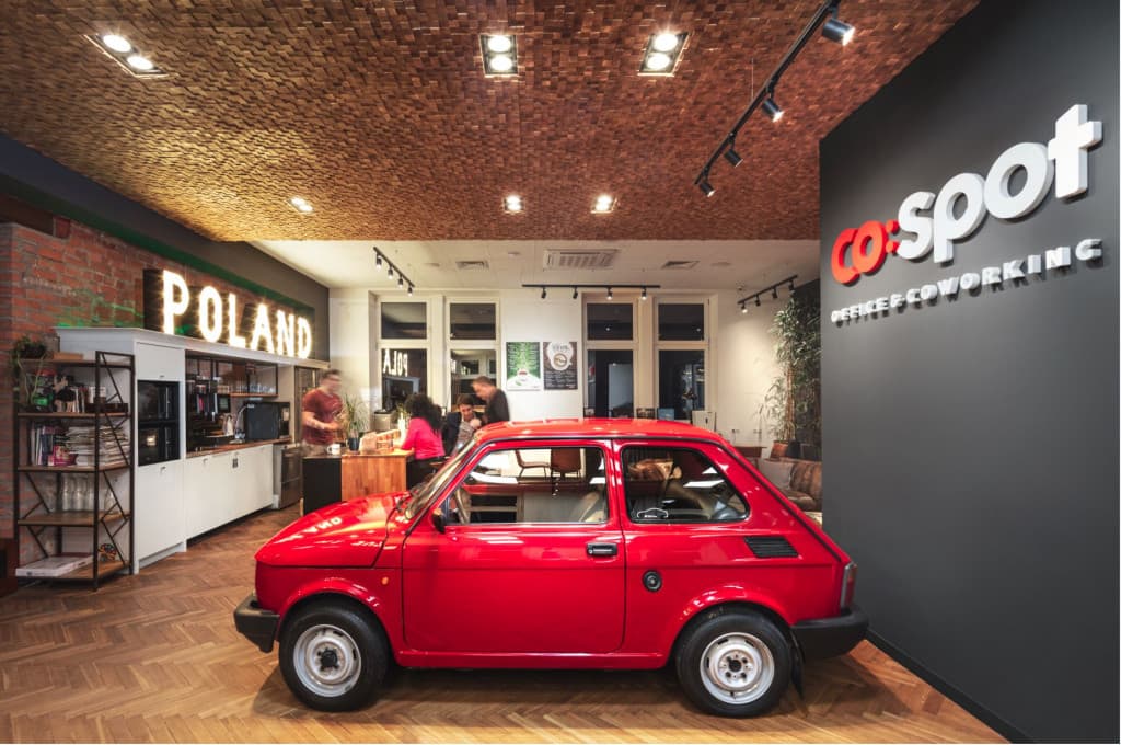 Dynamic Day Pass in Łódź's Co:Spot Office with Premium Amenities interior photo 1