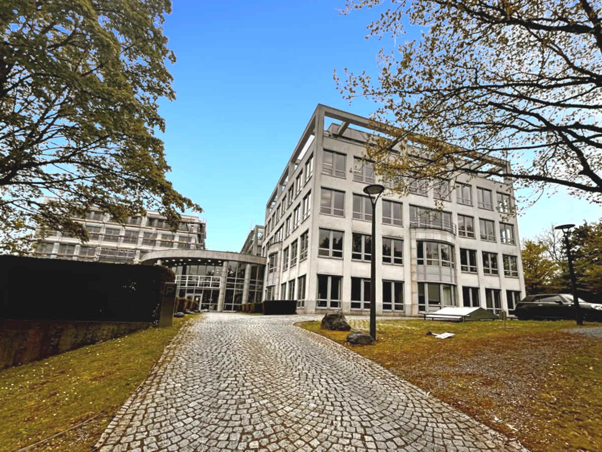 HQ - Essen, Ruhrallee