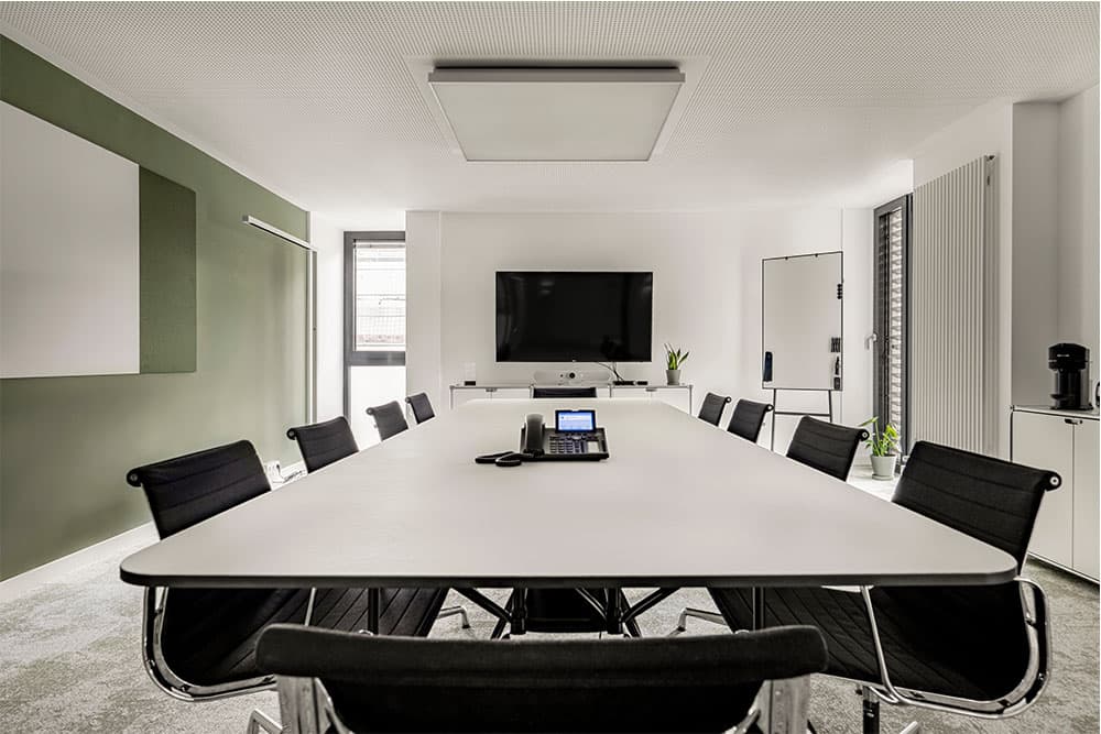 Office Club München Am Stachus interior photo 4