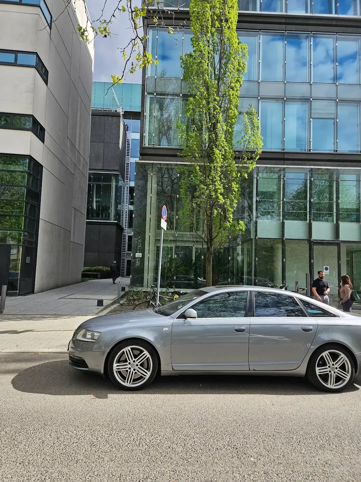 Rivvers Coworking Frankfurt Gallus interior photo 2
