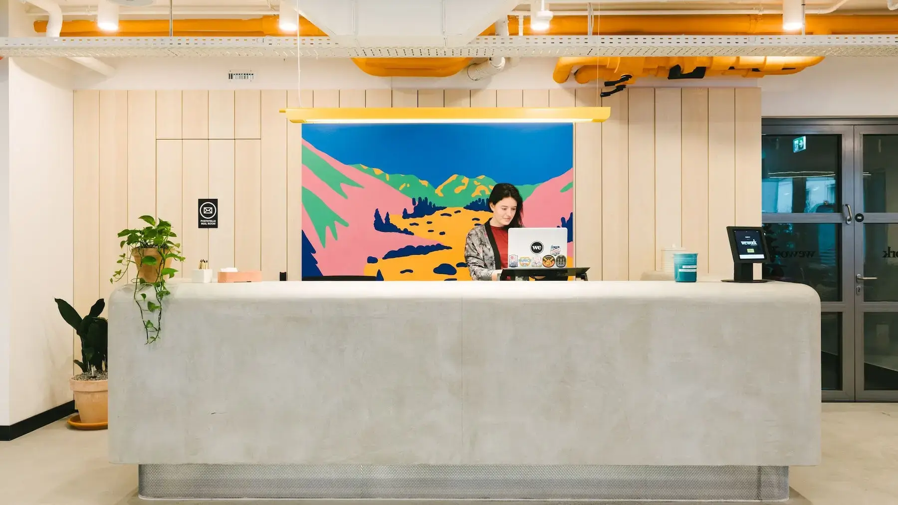 WeWork Altstadt-Lehel interior photo 3