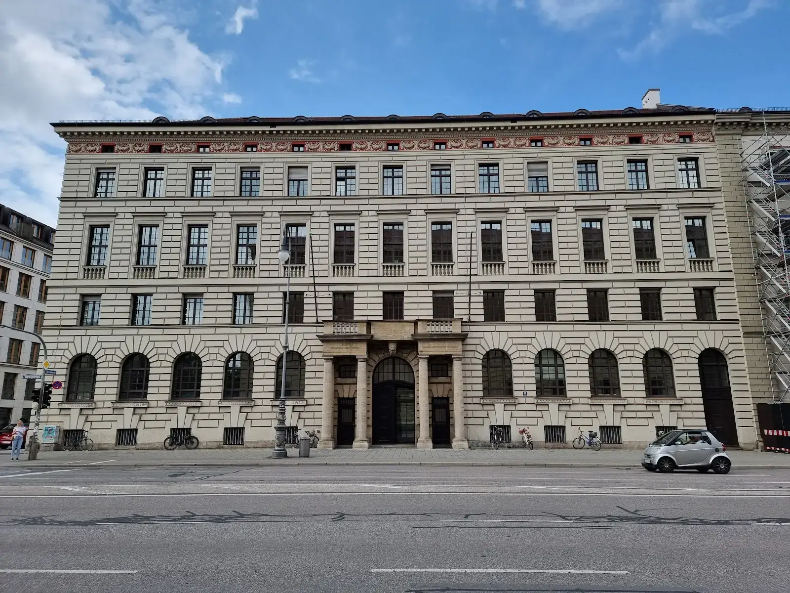 CONTORA Office Solutions · München · Theresienhof interior photo 4