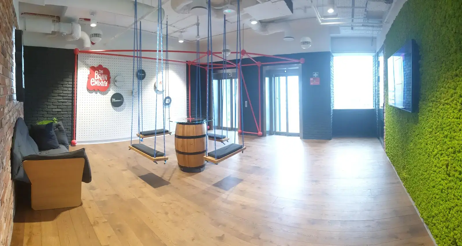 Brain Embassy Konstruktorska interior photo 11