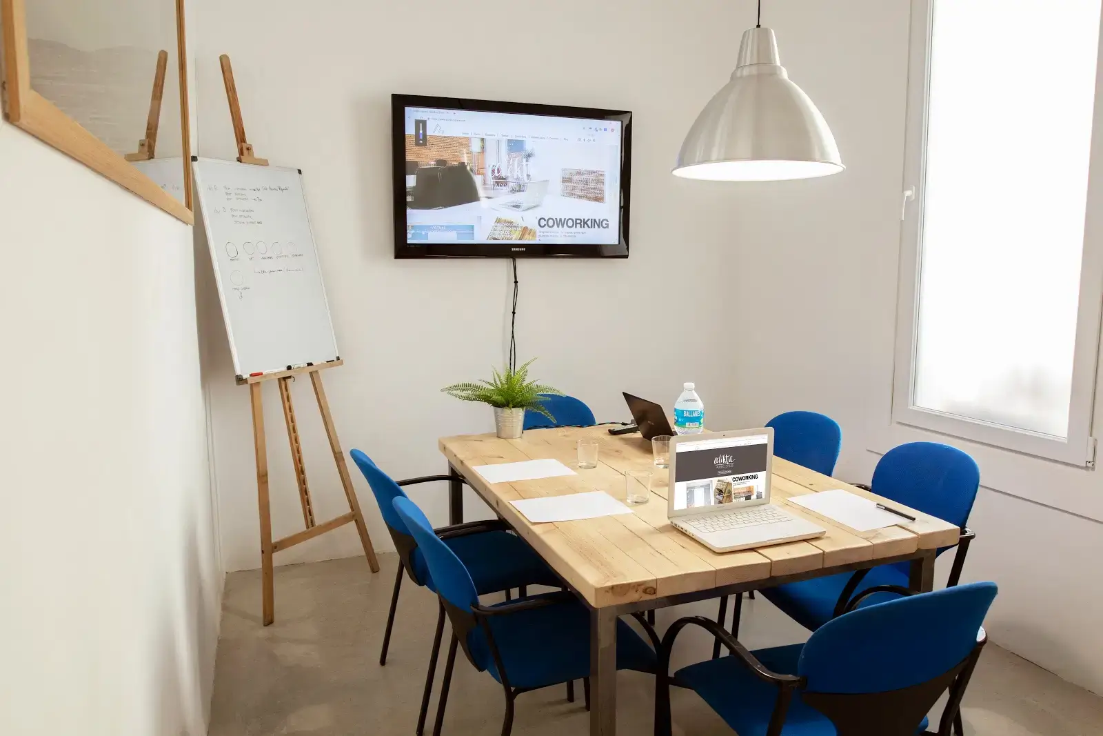 Eclektic Space I Coworking Poblenou interior photo 2