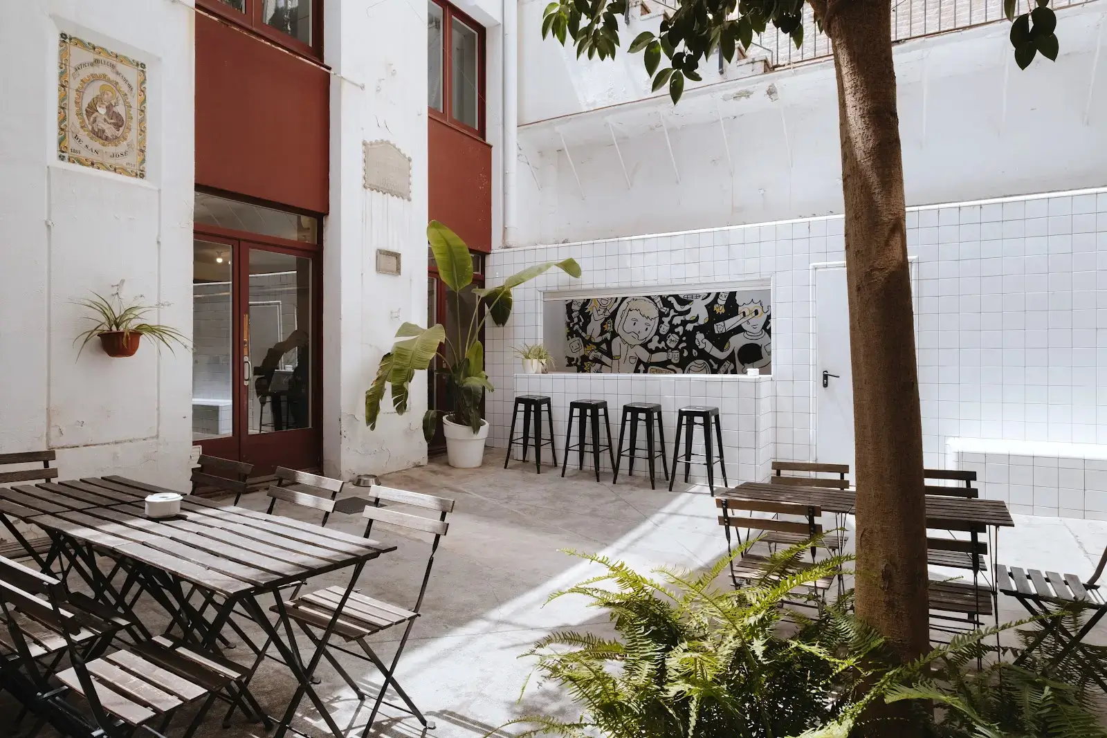 PAU interior photo 5