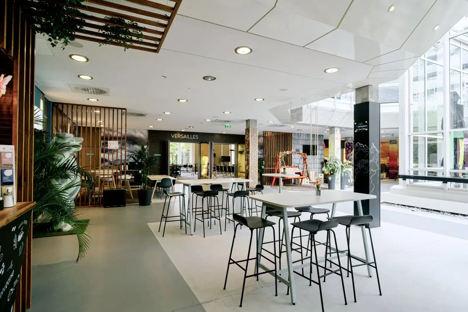 Smartvillage interior photo 4