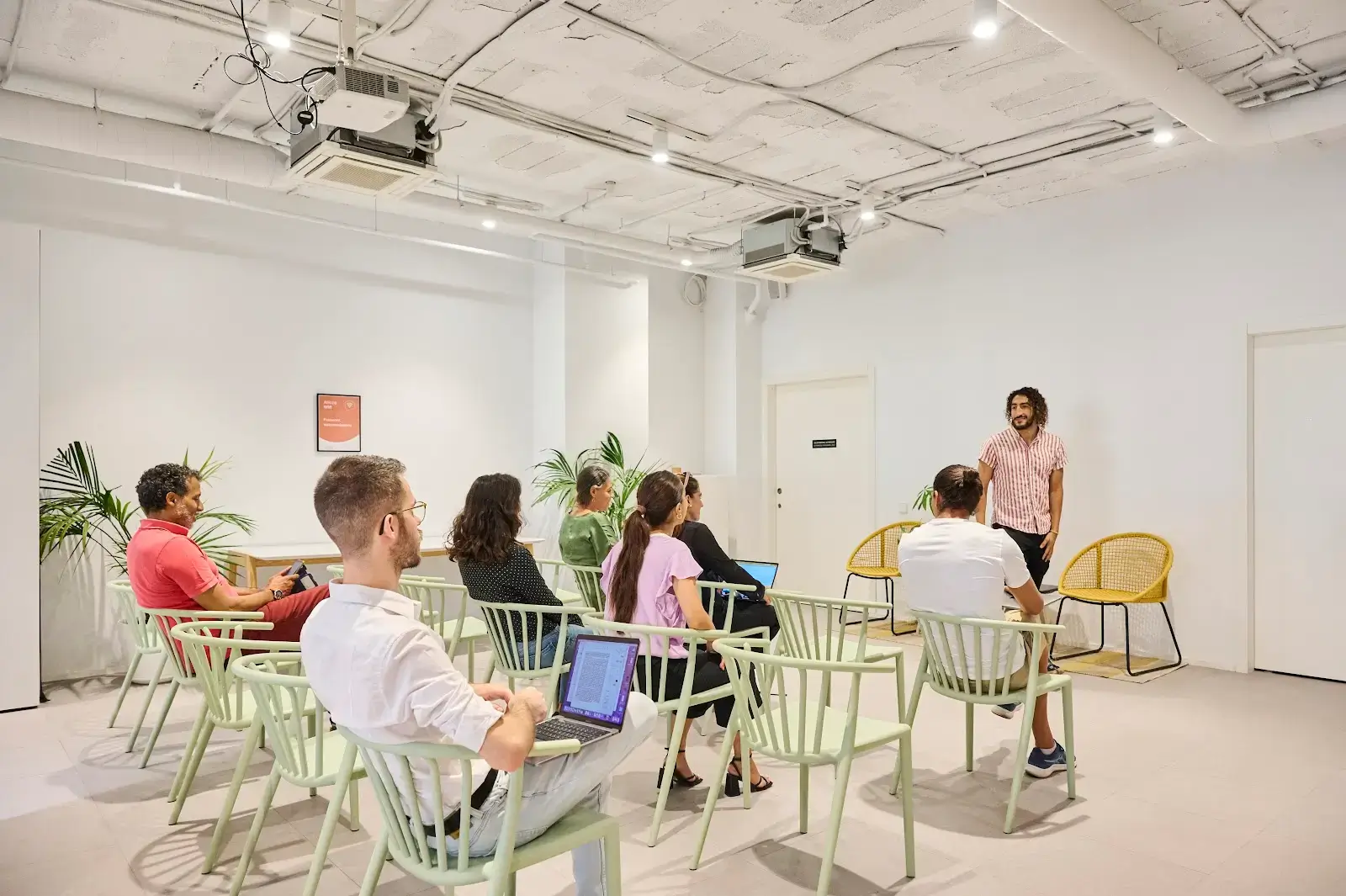 Aticco Verdaguer - Coworking Gràcia interior photo 5