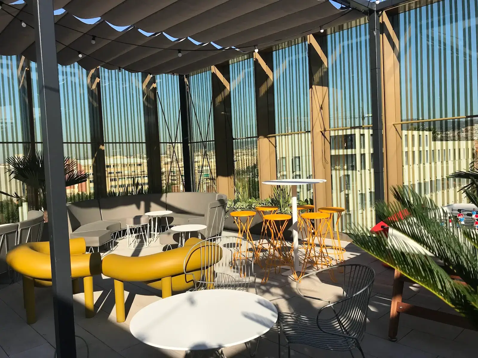 WeWork Glories interior photo 7