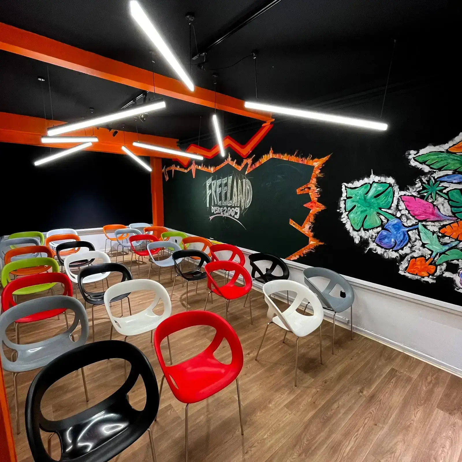 FreeLand Coworking Almagro interior photo 4