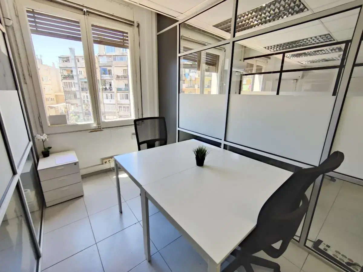 CREC Coworking Letamendi interior photo 9