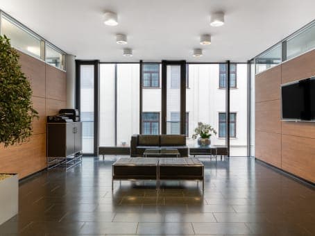 Regus München Staatsoper interior photo 2