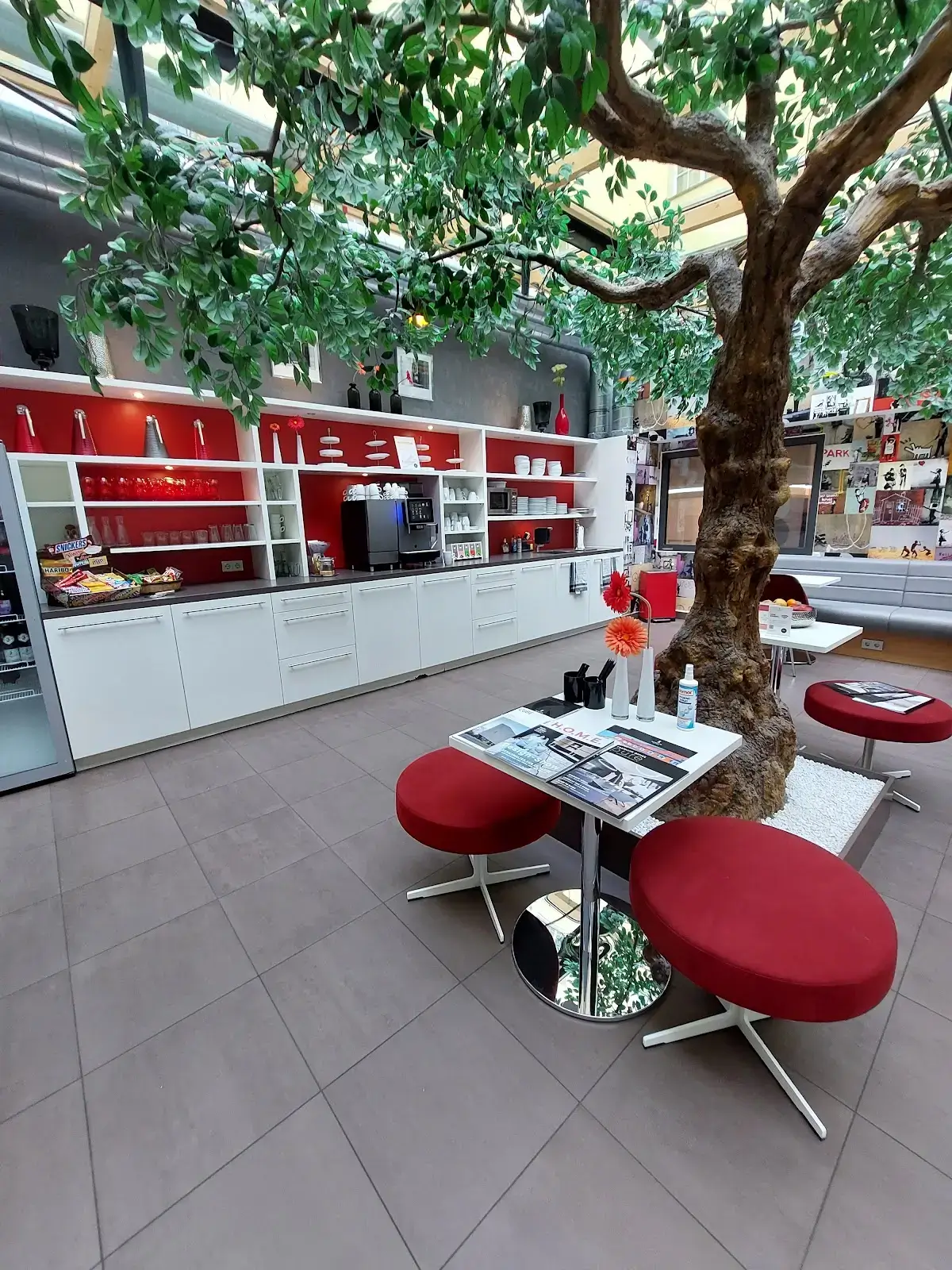 Satellite Office München Hopfenpost interior photo 5