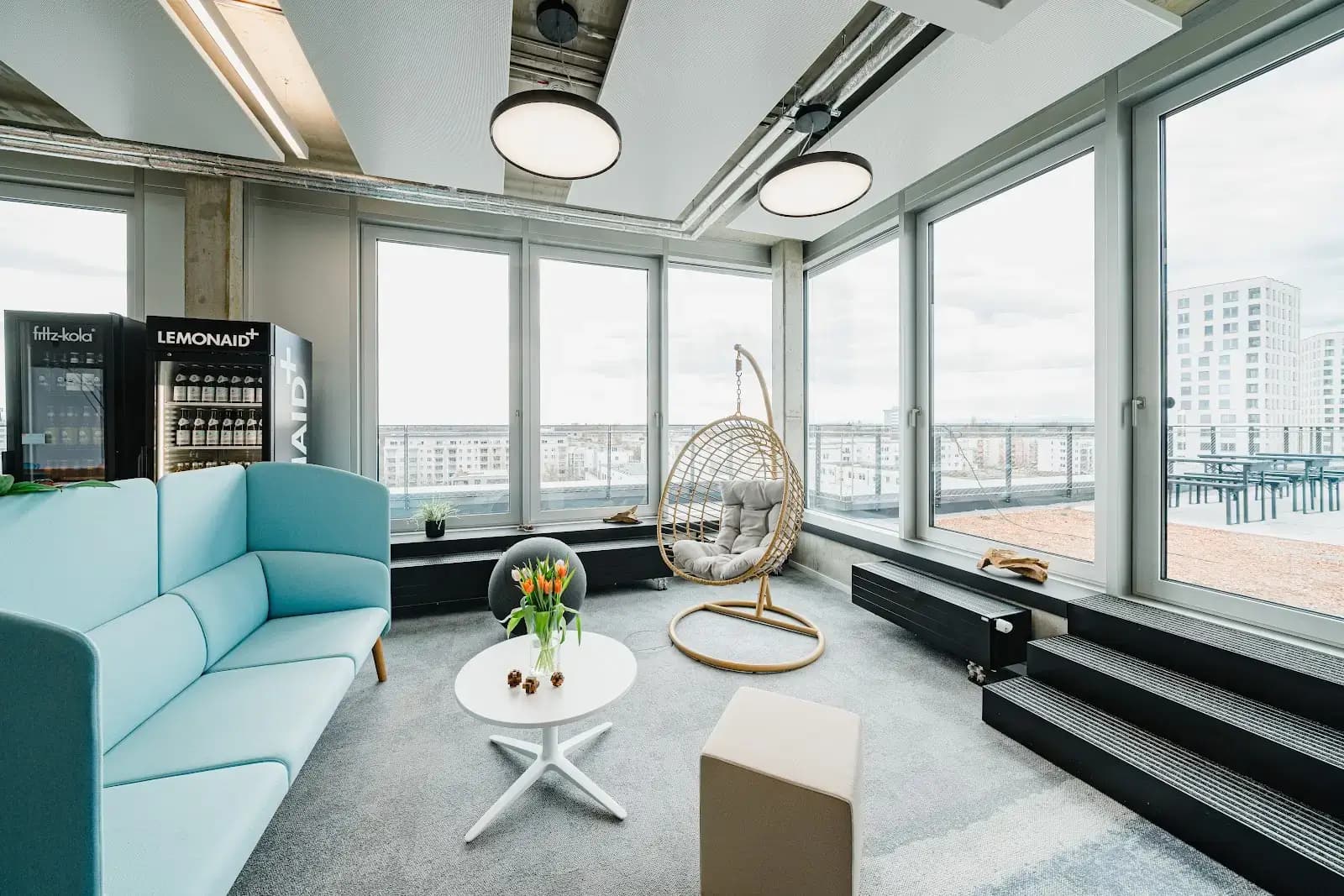 1000 Satellites SOHO interior photo 4