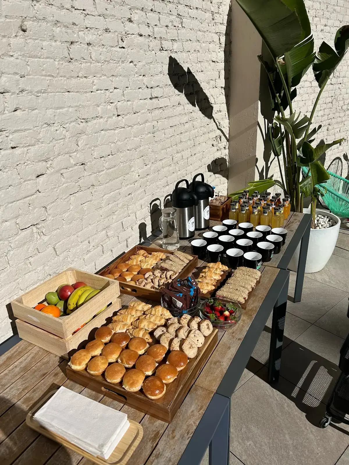 Monday Pau Claris interior photo 2