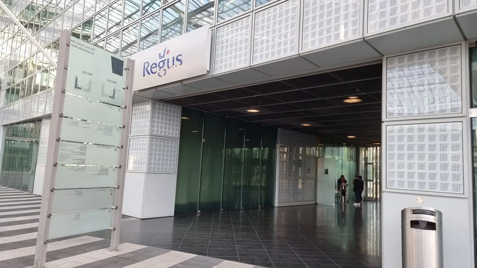Regus Munich Airport interior photo 3