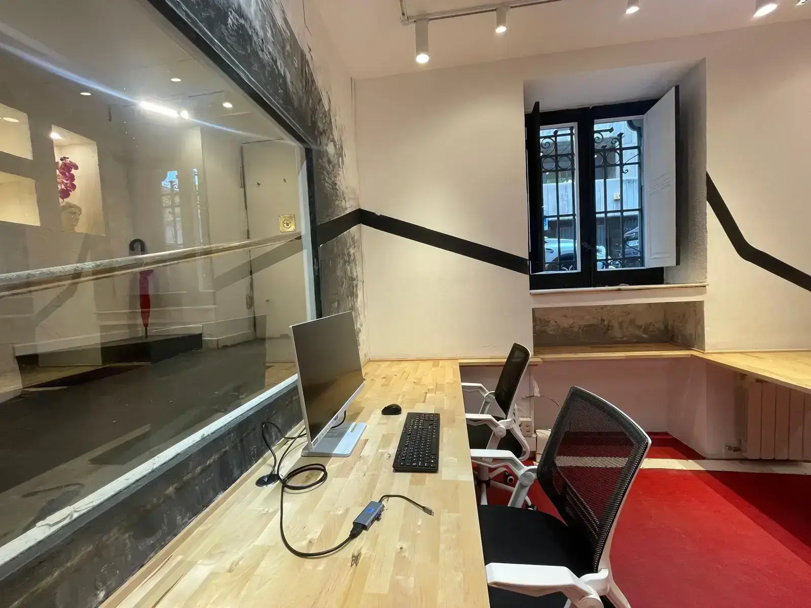 FreeLand Coworking Almagro interior photo 7