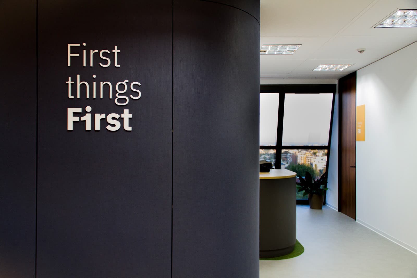 First workplaces: oficinas y espacios de coworking en Plaza de Castilla interior photo 4