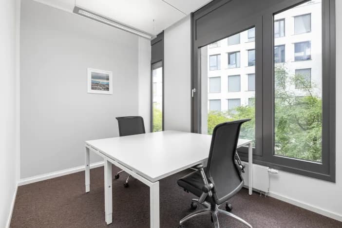 Regus Munich Theresienhoehe interior photo 7